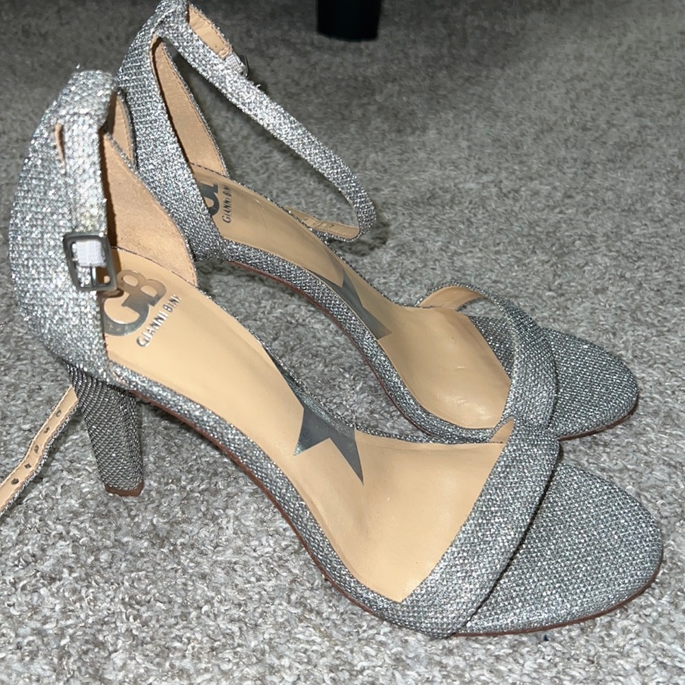 Sliver Gianni bini size 9